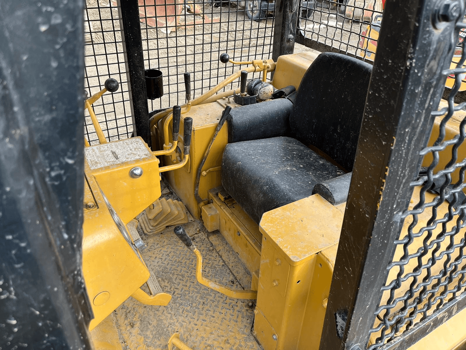 1999 CAT D6D Bulldozer